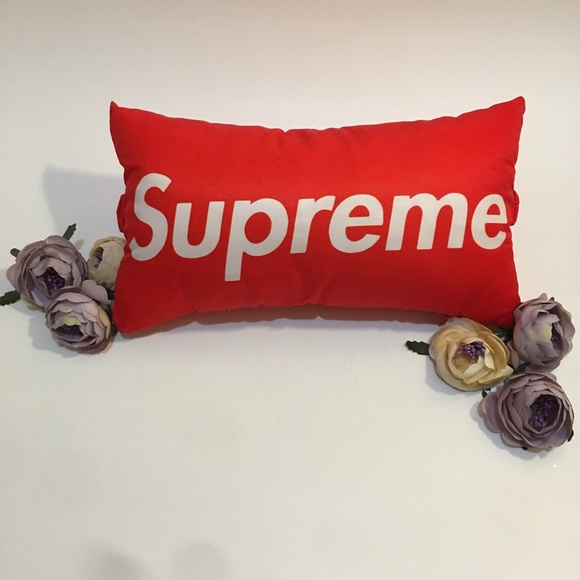 Supreme pillow unbranded - Picture 2 of 2